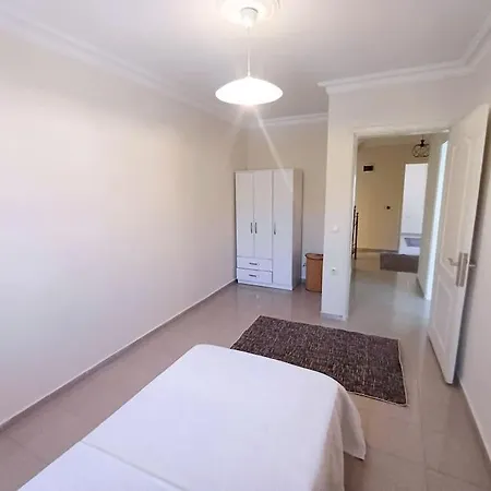 Vila Limon Marmaris'de Oezel Havuzlu *