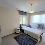 Limon Marmaris'de Oezel Havuzlu *