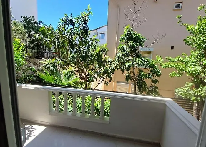 Limon Marmaris'de Oezel Havuzlu فيلة