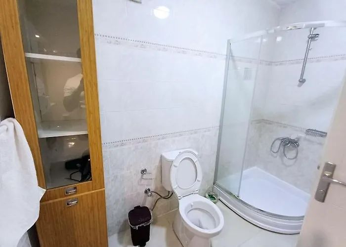 Limon Marmaris'de Oezel Havuzlu