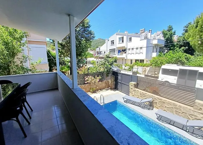 Βίλα Limon Marmaris'de Oezel Havuzlu