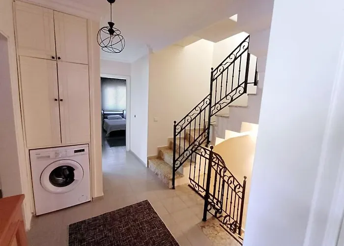 Limon Marmaris'de Oezel Havuzlu Villa Marmaris