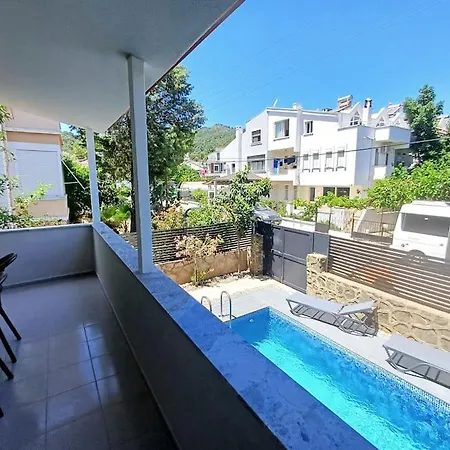 Villa Limon Marmaris'de Oezel Havuzlu